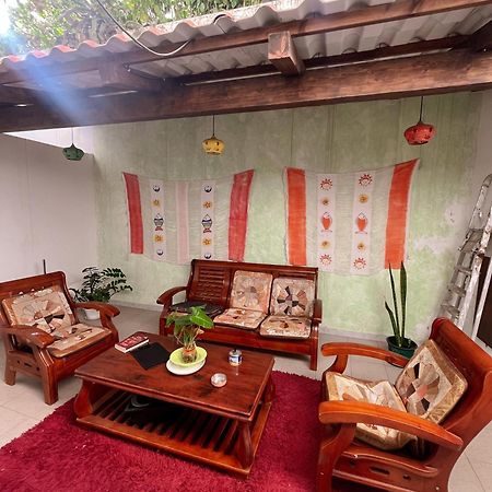 Bed and Breakfast Vivenda Viviani Praia Exterior foto
