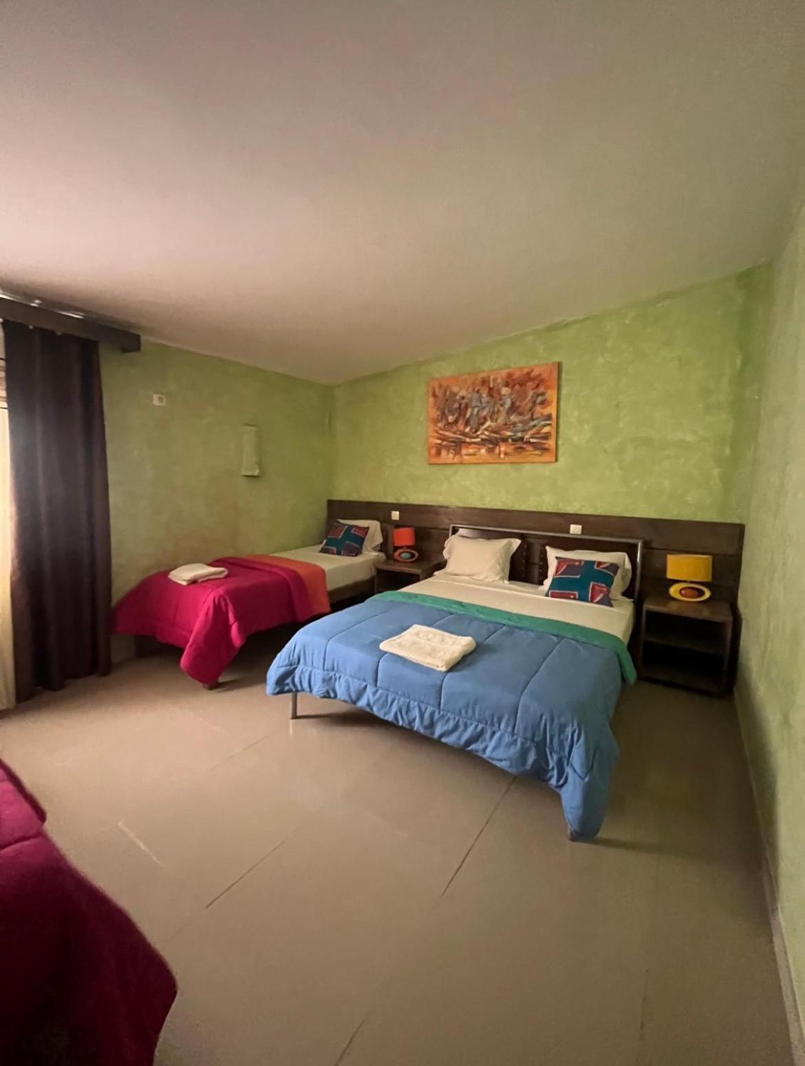 Bed and Breakfast Vivenda Viviani Praia Exterior foto